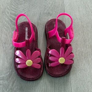 Mini Melissa Kids' Glittery Pink Sandals with Flower Accent